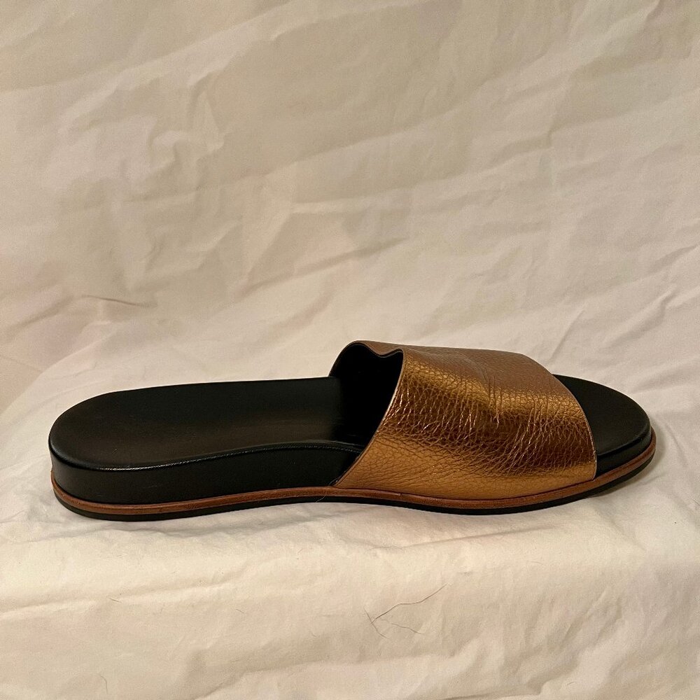 M. GEMI bronze metallic leather slides sandals - Size 8.5 (IT 39.5)